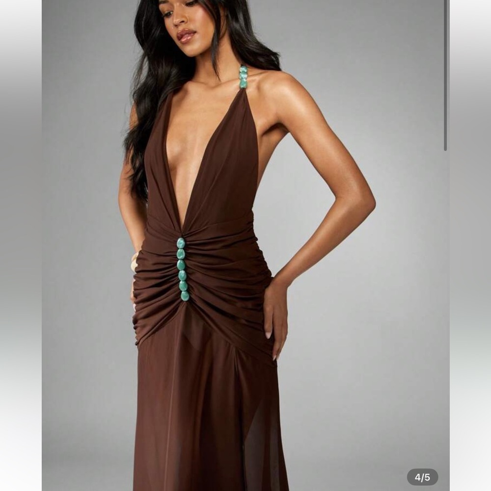 Brown Plunge Neck Sleeveless Gown - Picture 2 of 5